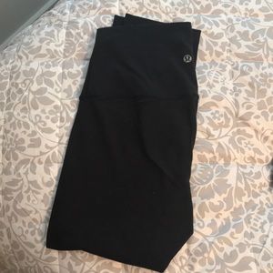 High rise lululemon wunder unders